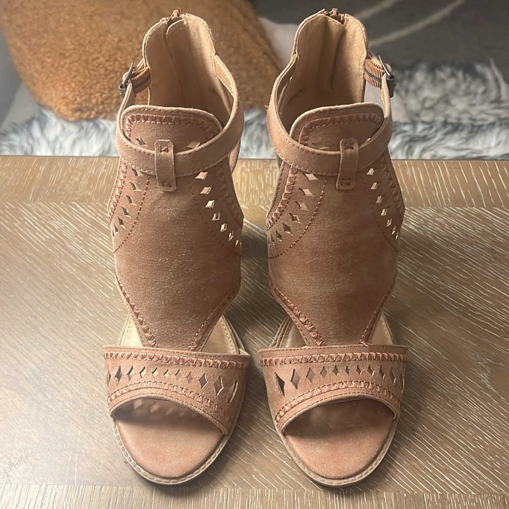 Rose Gold Chunky Heel in Tan